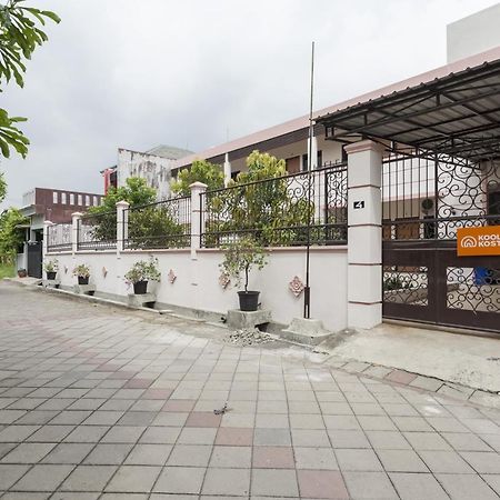KoolKost Syariah near UPN Veteran Hotel Medokanayu Bagian luar foto